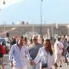 Rafael van der Vaart et sa petite-amie Sabia Engizek rentrent de leur après-midi sur la plage de Pampelonne et se promènent sur le port à Saint-Tropez, le 15 juillet 2014.