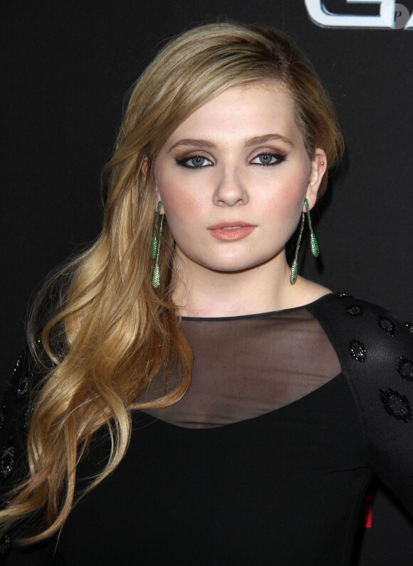 Abigail Breslin - Premiere de "Enders Game" a Hollywood le 28 octobre 2013.  Enders Game Premiere held at The TCL Chinese Theatre in Hollywood, California on October 28th, 2013.28/10/2013 - Hollywood