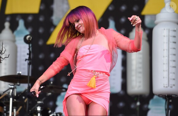 Lily Allen sur la scène principale du festival de Glastonbury, le 27 juin 2014.