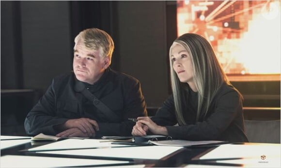 Philip Seymour Hoffman et Julianne Moore dans Hunger Games 3 – La Révolte : Partie 1.