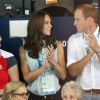Kate Middleton et le prince William au Tolcross Swimming Centre de Glasgow le 28 juillet 2014 pour les épreuves de natation des XXe Jeux du Commonwealth.