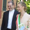 Beatrice Borromeo, compagne de Pierre Casiraghi, avait procuration du maire pour célébrer le mariage de sa meilleure amie Beatrice Gerli et de Giorgio Brusnelli à Santa Margherita Ligure, en Italie, le 27 juillet 2014.