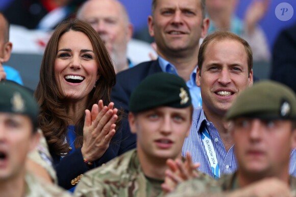 Kate Middleton et le prince William à Hampden Park pour des épreuves d'athlétisme des Jeux du Commonwealth, le 29 juillet 2014 à Glasgow.