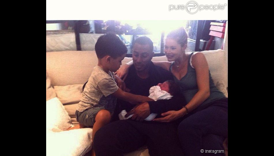 doutzen kroes enfin maman : première photo de famille au complet