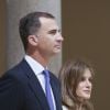 Le roi Felipe VI et la reine Letizia d'Espagne ont reçu le 30 juillet 2014 au palais du Pardo, à Madrid, une délégation de représentants des services de sécurité ayant oeuvré lors des cérémonies d'intronisation le 19 juin 2014 et lors des jours précédents.