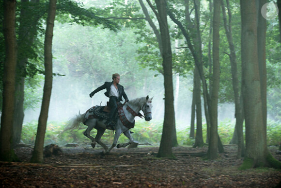 Billy Magnussen (prince de Raiponce) dans Into the Woods. (Crédit : Walt Disney Pictures)