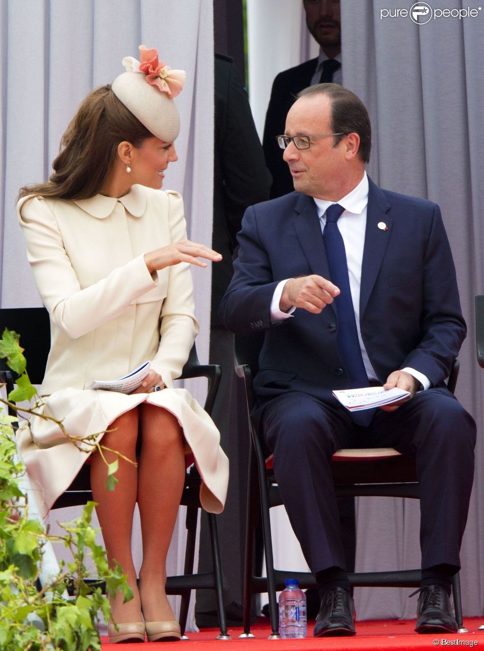 François Hollande est apparu très complice avec le prince William et Kate Middleton lors de la cérémonie de commémoration du centenaire de la Première Guerre mondiale au mémorial interallié de Cointe à Liège, en Belgique, le 4 août 2014.