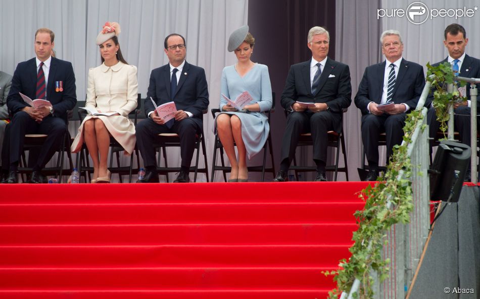  Le prince William, Kate Middleton, François Hollande, Mathilde et Philippe de Belgique, Joachim Gauck et Felipe VI d&#039;Espagne lors de la cérémonie commémorative du centenaire de la Première Guerre mondiale à Liège le 4 août 2014 