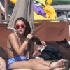 Lourdes Leon, la fille de Madonna a commencé ses vacances dans le sud de la France. Lourdes a passé sa journée à bronzer avec ses amies et fumer des cigarettes à la plage. Le 4 août 2014.