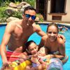 Keylor Navas, nouveau gardien de but du Real Madrid, avec sa femme Andrea Salas, leur fils Mateo (né en avril 2014) et Daniela, fille d'Andrea, en juillet 2014