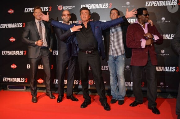 Sylvester Stallone, Jason Statham, Antonio Banderas, Kellan Lutz and Wesley Snipes à la première d'Expendables 3 à l'UGC Normandie, Paris, le 7 août 2014.