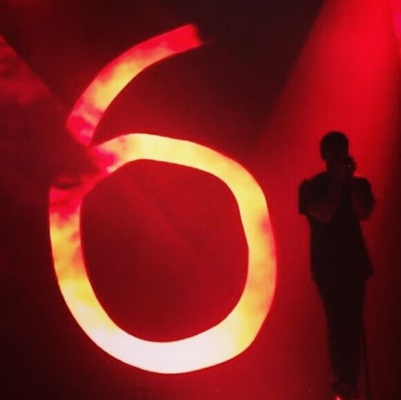 Drake, sur la scène du Molson Amphitheatre lors de l'OVO Fest 2014. Toronto, le 4 août 2014.