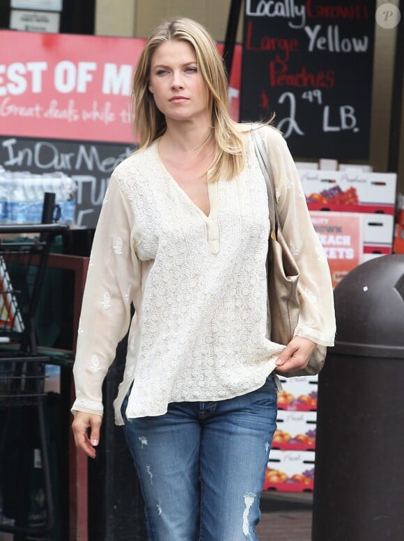 Ali Larter est allée faire des courses au supermarché Bristol Farms à West Hollywood. Le 14 juillet 2014.