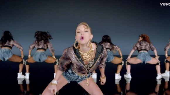 Taylor Swift : Sexy, drôle et décalée, elle se bouge pour ''Shake It Off''