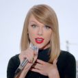 Taylor Swift dans le clip de son nouveau single Shake It Off.