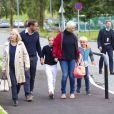  La princesse Ingrid Alexandra de Norvège a fait sa rentrée scolaire à l'Oslo International School le 19 août 2014. La fillette de 10 ans était accompagnée par son père le prince Haakon, sa mère la princesse Mette-Marit (qui fêtait ses 41 ans le même jour), sa grand-mère Marit Tjessem et son frère le prince Sverre Magnus, qui rentrait le même jour à l'Oslo Montessori School, également un établissement privé. 
  