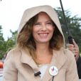Valérie Trierweiler a pris part, avec le Secours Populaire, à la "Journée des oubliés des vacances" sur la plage de Ouistreham, le 20 août 2014.