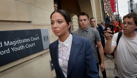 Tulisa Contostavlos au tribunal à Londres le 25 juillet 2014