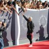 Chris Brown arrive sur le tapis rouge du Forum pour assister aux MTV Video Music Awards 2014. Inglewood, Los Angeles, le 24 août 2014.