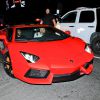 Chris Brown quitte le 1OAK à l'issue de sa soirée, interrompue par plusieurs coups de feu. West Hollywood, le 24 août 2014.