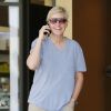 Exclusif - Ellen DeGeneres est tout sourire en sortant de son rendez-vous chez le dentiste à Beverly Hills. Le 9 mai 2014