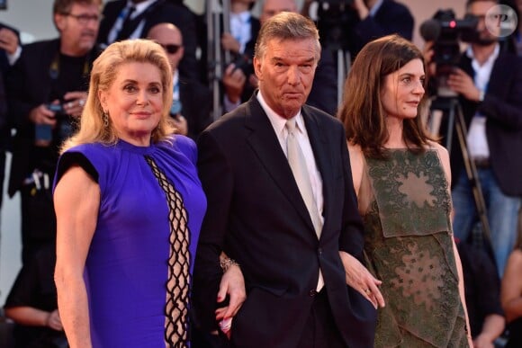 Catherine Deneuve, Benoît Jacquot et Chiara Mastroianni à la première du film "3 Coeurs" lors du 71e festival international du film de Venise, le 30 août 2014.