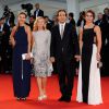 Alexandre Desplat avec sa femme Dominique et ses filles à la première du film "3 Coeurs" lors du 71e festival international du film de Venise, le 30 août 2014.