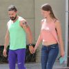 Shia LaBeouf (looké fluo pour faire du sport !) et sa petite amie Mia Goth prenant leur petit déjeuner à Los Angeles le 6 septembre 2014.