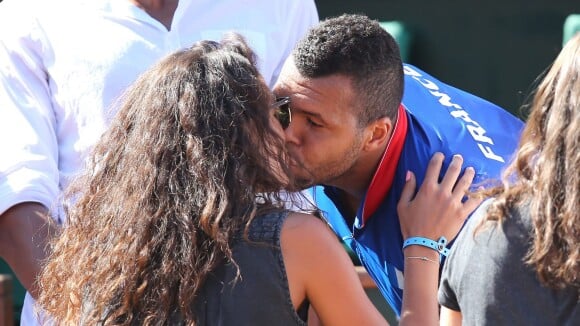 Jo-Wilfried Tsonga et Noura, le bisou : Heureux après la victoire en Coupe Davis
