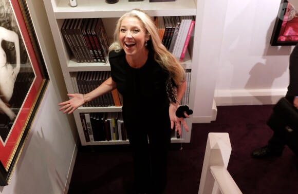 Tamara Beckwith enceinte, lors du vernissage de l'exposition "Girls ! Girls ! Girls !" à la Little Black Gallery Park Walk de Londres, le 16 septembre 2014