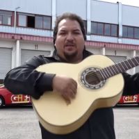 Manolo des Gypsies : Sa pub déjà culte pour Gifi, avec le PDG et les salariés !