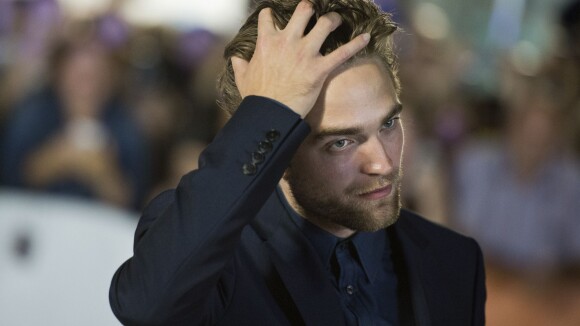 Robert Pattinson et FKA Twigs main dans la main: Les amoureux ne se cachent plus