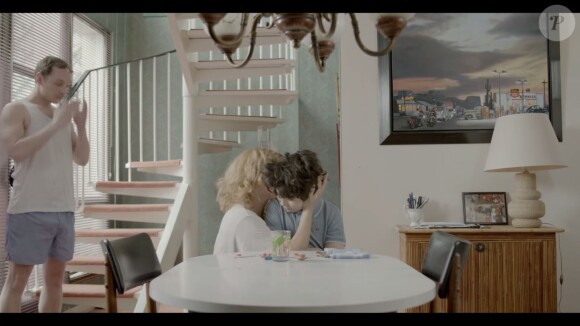 Image extraite du très beau clip du groupe HollySiz "The Light" réalisé par Benoît Pétré, septembre 2014.
