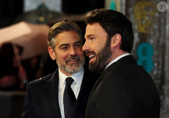 George Clooney et Ben Affleck arrivant aux BAFTA le 10 février 2013