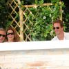 Cindy Crawford, son mari Rande Gerber et leur ami George Clooney - Les invités du mariage de George Clooney prennent un petit-déjeuner à Venise le 27 septembre 2014