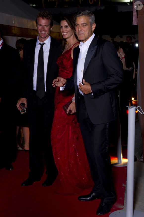 Dîner d'ouverture de la Mostra de Venise le 31 août 2011 avec Cindy Crawford, son mari Rande Gerber et George Clooney