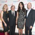 Susan Benedetto, Tony Bennett, Bruce Willis, Emma Heming lors du 8e Exploring the Arts Gala à New York le 29 septembre 2014.