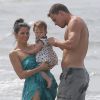 Exclusif - Channing Tatum avec sa femme Jenna Dewan et leur fille Everly complices et en famille sur une plage à Savannah en Georgie le 28 septembre 2014.