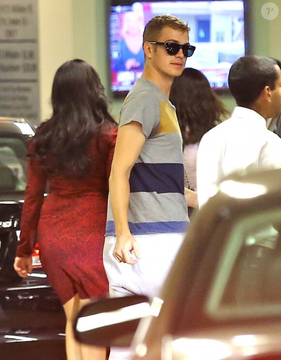 Exclusif - Rachel Bilson enceinte se rend chez le médecin avec son petit-ami Hayden Christensen à Beverly Hills, le 6 octobre 2014.