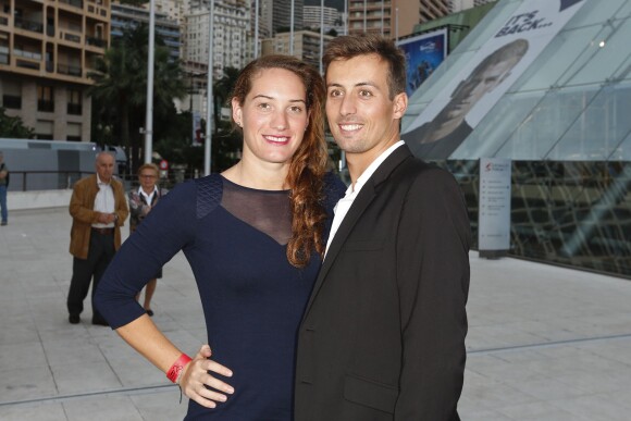 Camille Muffat et son compagnon William Forgues lors du 25e Sportel de Monaco le 8 octobre 2014 au Forum Grimaldi
