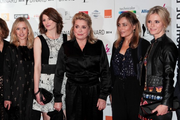 Léa Drucker, Jodie Wittaker, Catherine Deneuve, Sophie Duez et Emila Fox lors de la cérémonie de clôture du Festival du film de Dinard le 11 octobre 2014