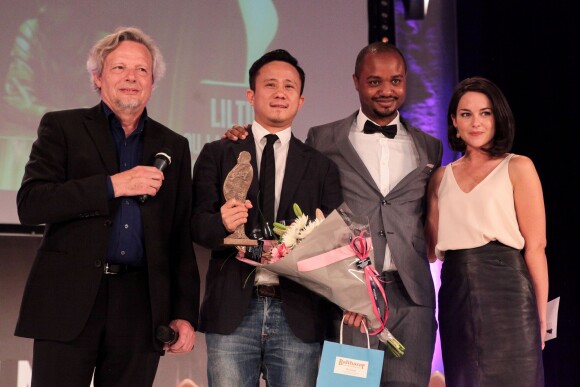 Hong Khaou (récompensé pour "Lilting") lors de la cérémonie de clôture du Festival du film de Dinard le 11 octobre 2014