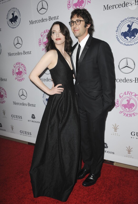 Kat Dennings et Josh Groban lors d'une soirée à Beverly Hills, le 11 octobre 2014.