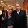 Miou-Miou et Michel Drucker - Vernissage de l'exposition "Tout L'Art Du Chat" de Philippe Geluck à la galerie Huberty-Breyne à Paris, le 14 octobre 2014.