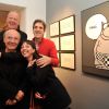 Jean Teulé, Philippe geluck, Shirley et Dino (Corinne et Gilles Benizio) - Vernissage de l'exposition "Tout L'Art Du Chat" de Philippe Geluck à la galerie Huberty-Breyne à Paris, le 14 octobre 2014.