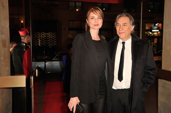 Richard Berry et sa compagne Pascale Louange à Paris le 10 mars 2014.