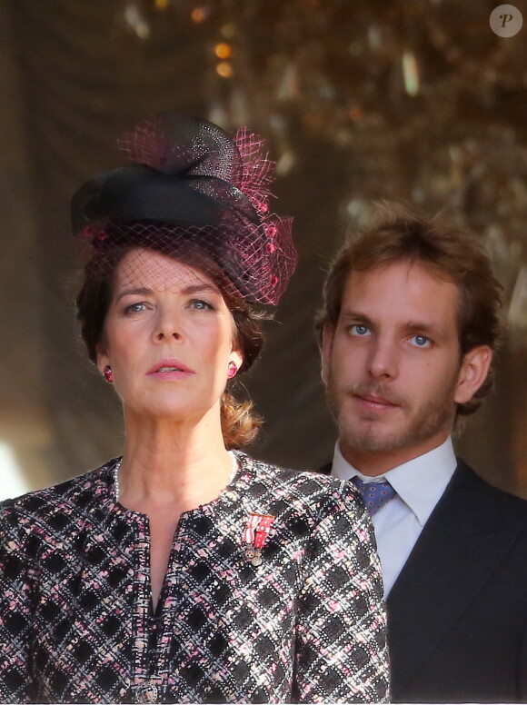 La princesse Caroline de Hanovre et son fils Andrea Casiraghi le 19 novembre 2012 au balcon du palais princier.