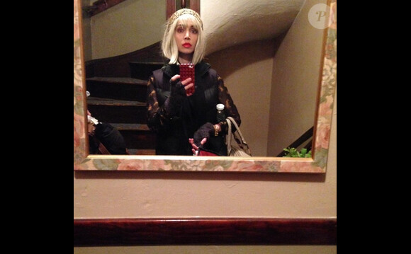 Eliza Dushku s'est fait volé son sac Louis Vuitton, le soir d'Halloween, le 31 octobre 2014.