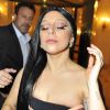 Lady Gaga quitte l'hôtel Bristol, après avoir donné son concert au Zénith de Paris, pour aller dîner au restaurant "Le Matignon" à Paris. Le 31 octobre 2014.