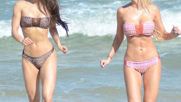 Anaïs Zanotti et Ana Braga : Ultrasexy et complices en bikini